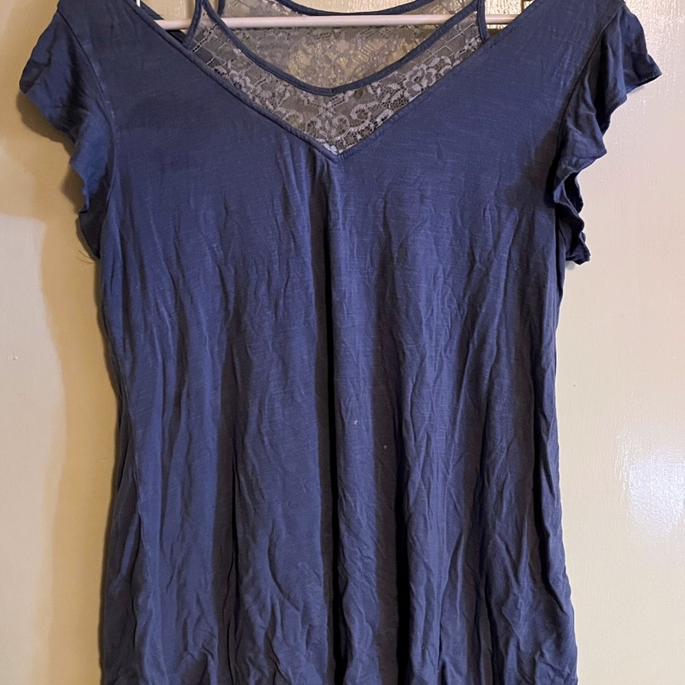 Maurice’s lace accents lightweight flowy top size M